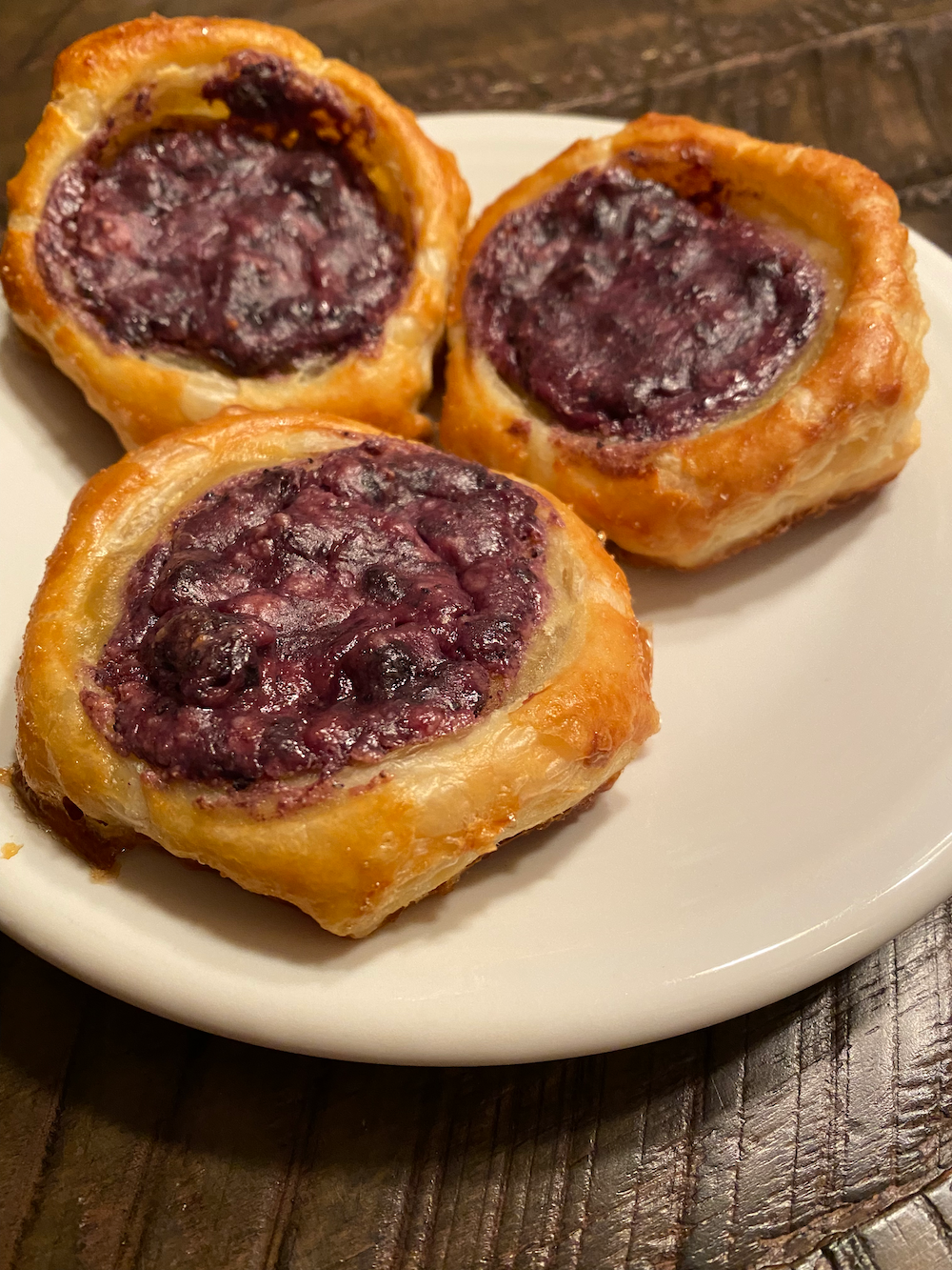Puff Pastry Cups with Blueberry and Cream Cheese